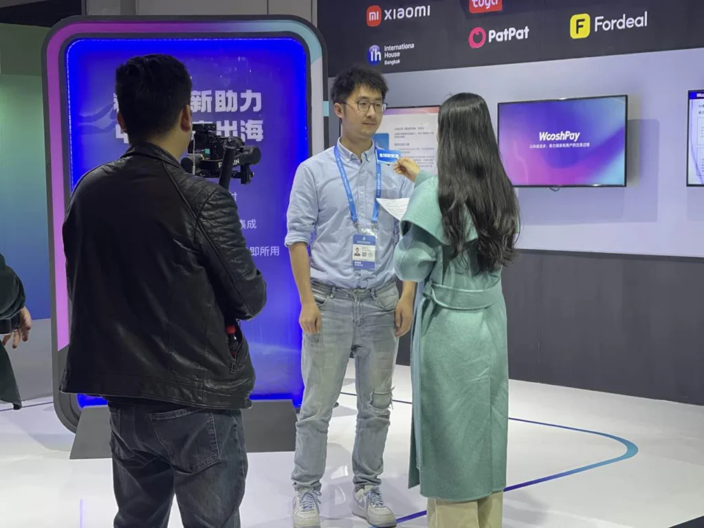 wooshpay代表接受媒体采访